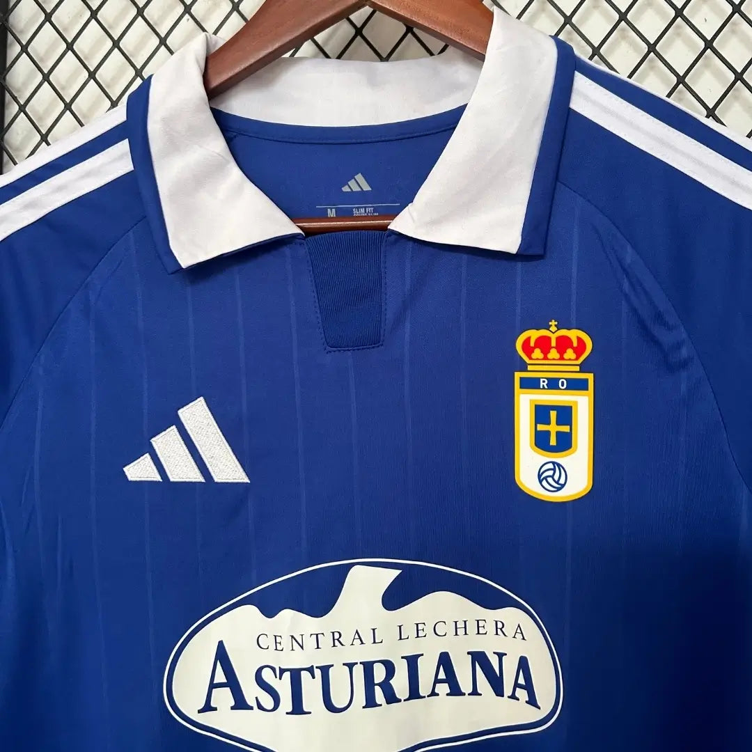 Real Oviedo hjemmedrakt 2026/27