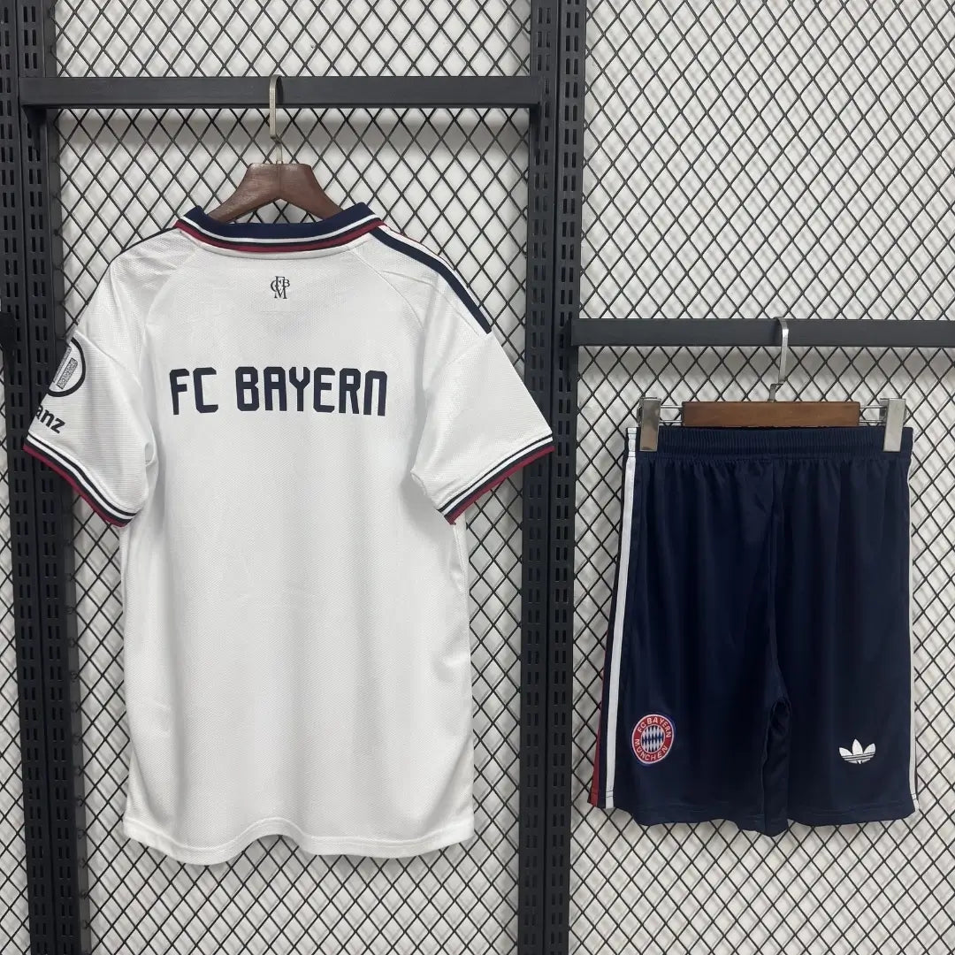 FC Bayern München Auswärtstrikot - Trikot+Hose 2026/27