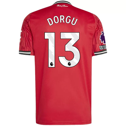 Εμφάνιση Manchester United 2025/26 εντός έδρας, Dorgu #13