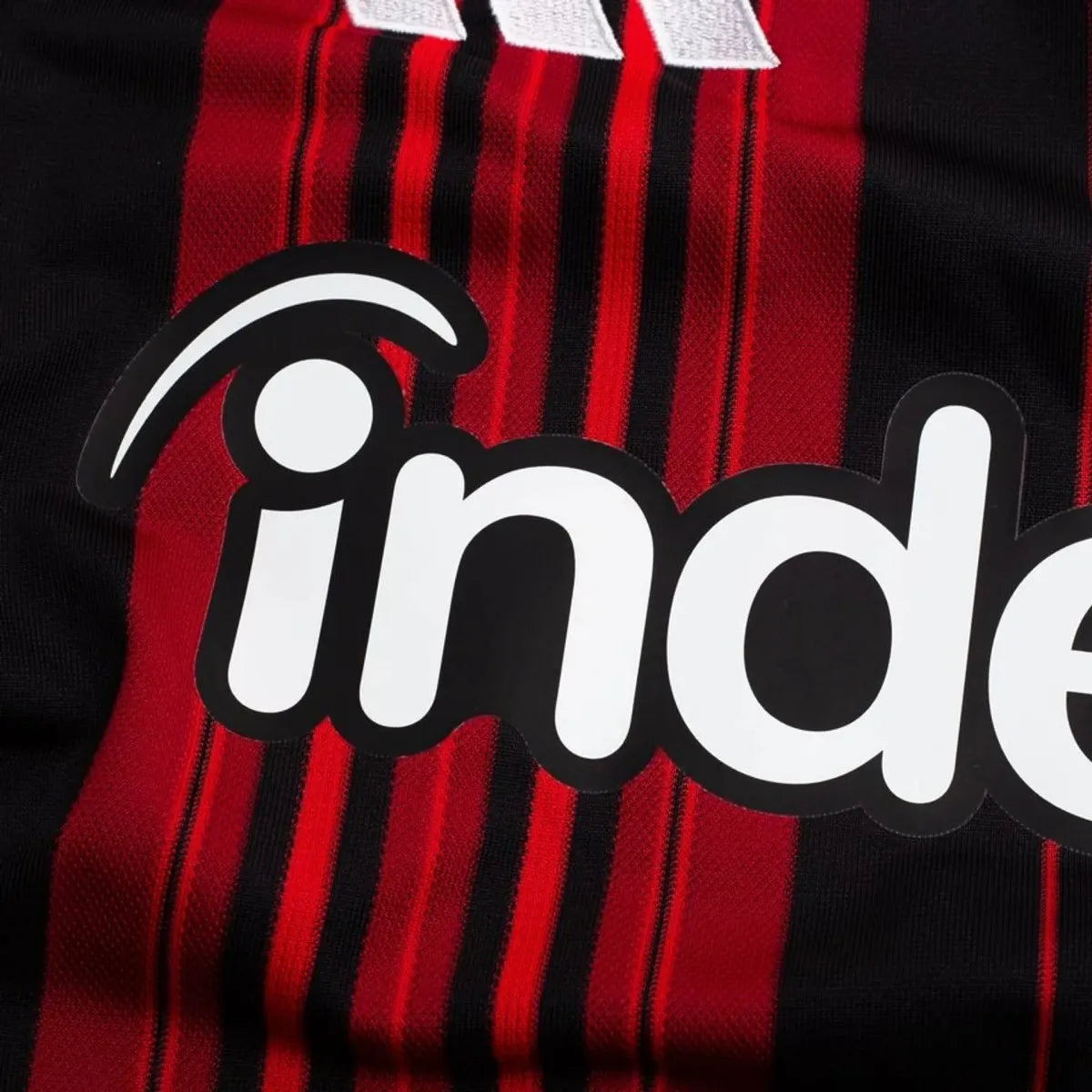 Eintracht Frankfurt Heimtrikot 2026/27