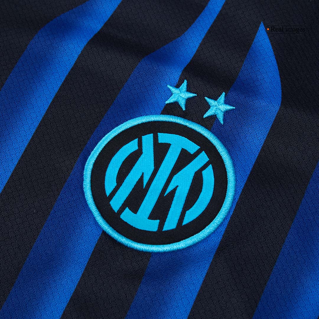 Camiseta de fútbol local del Inter de Milán PAVARD #28 2025/26