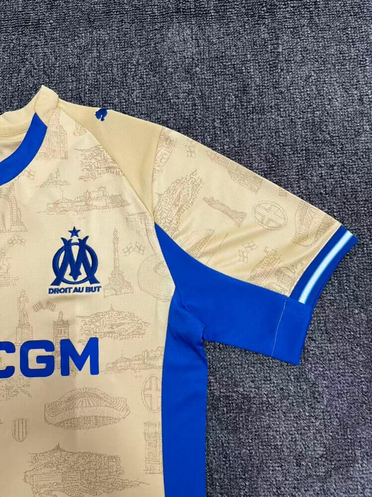 Quatrième maillot extérieur de Marseille 2025/26