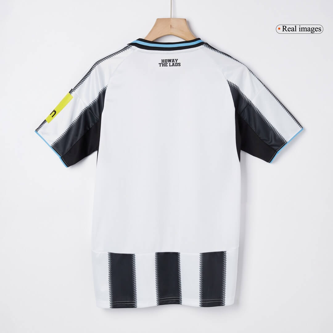 Newcastle United hjemmedrakt 2025/26 svart og hvit