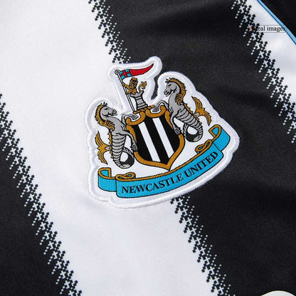 Newcastle United hjemmedrakt 2025/26 svart og hvit