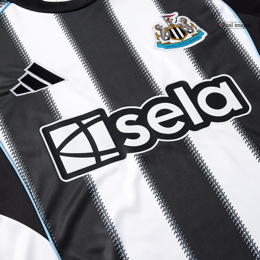 Newcastle United hjemmedrakt 2025/26 svart og hvit