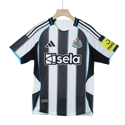 Επίσημη εμφάνιση εντός έδρας Newcastle United 2025/26 (Player Version) Ασπρόμαυρη