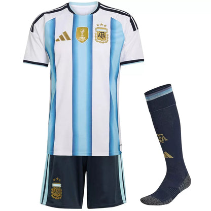 アルゼンチン代表 2026 ホーム キッズ用サッカーユニフォームセット（シャツ＋パンツ＋ソックス）