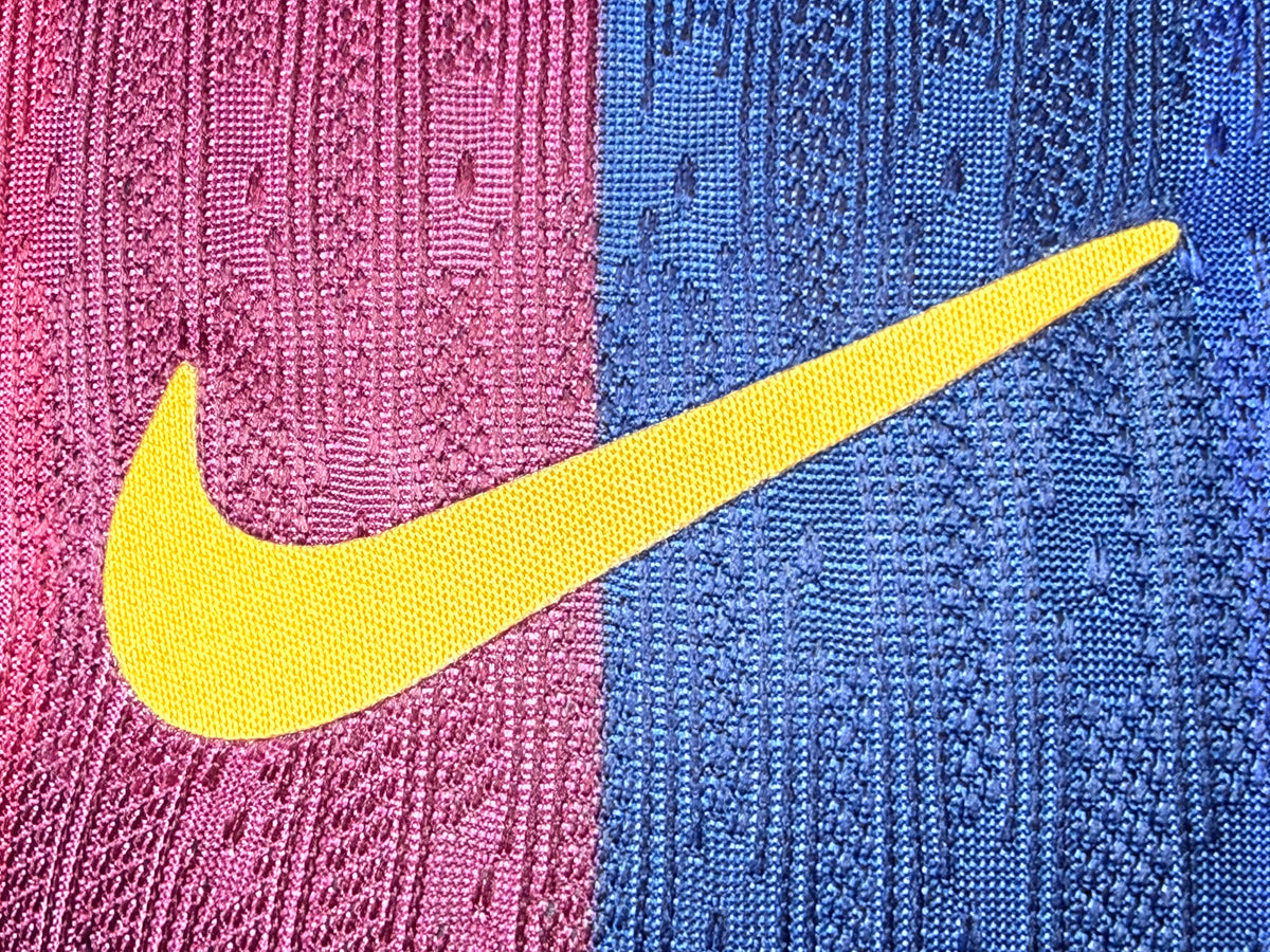 Camiseta de fútbol del Barcelona Local Versión Jugador 2026/27