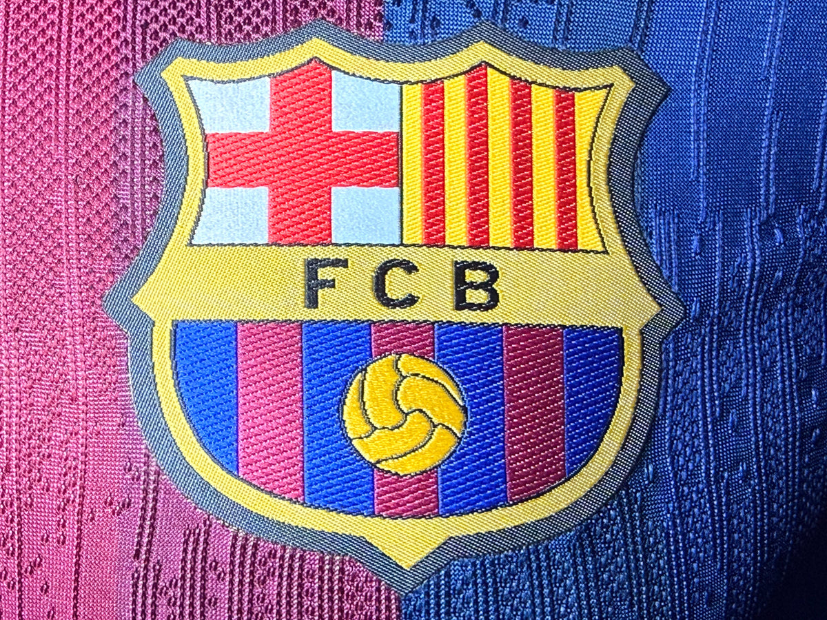 Camiseta de fútbol del Barcelona Local Versión Jugador 2026/27