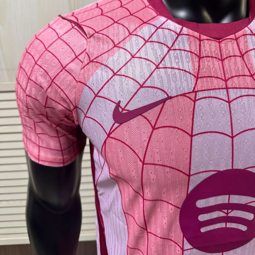 Φανέλα ποδοσφαίρου Μπαρτσελόνα Spider-Man Player Version 2026/27 Ροζ