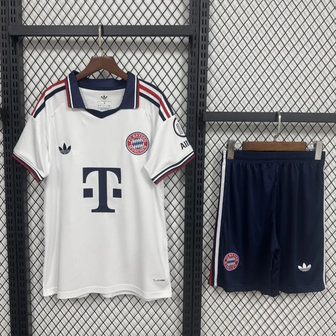 FC Bayern München Auswärtstrikot - Trikot+Hose 2026/27