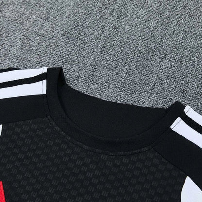 Liverpool Tiro Trainings-Fußballtrikot 2026/27 Schwarz