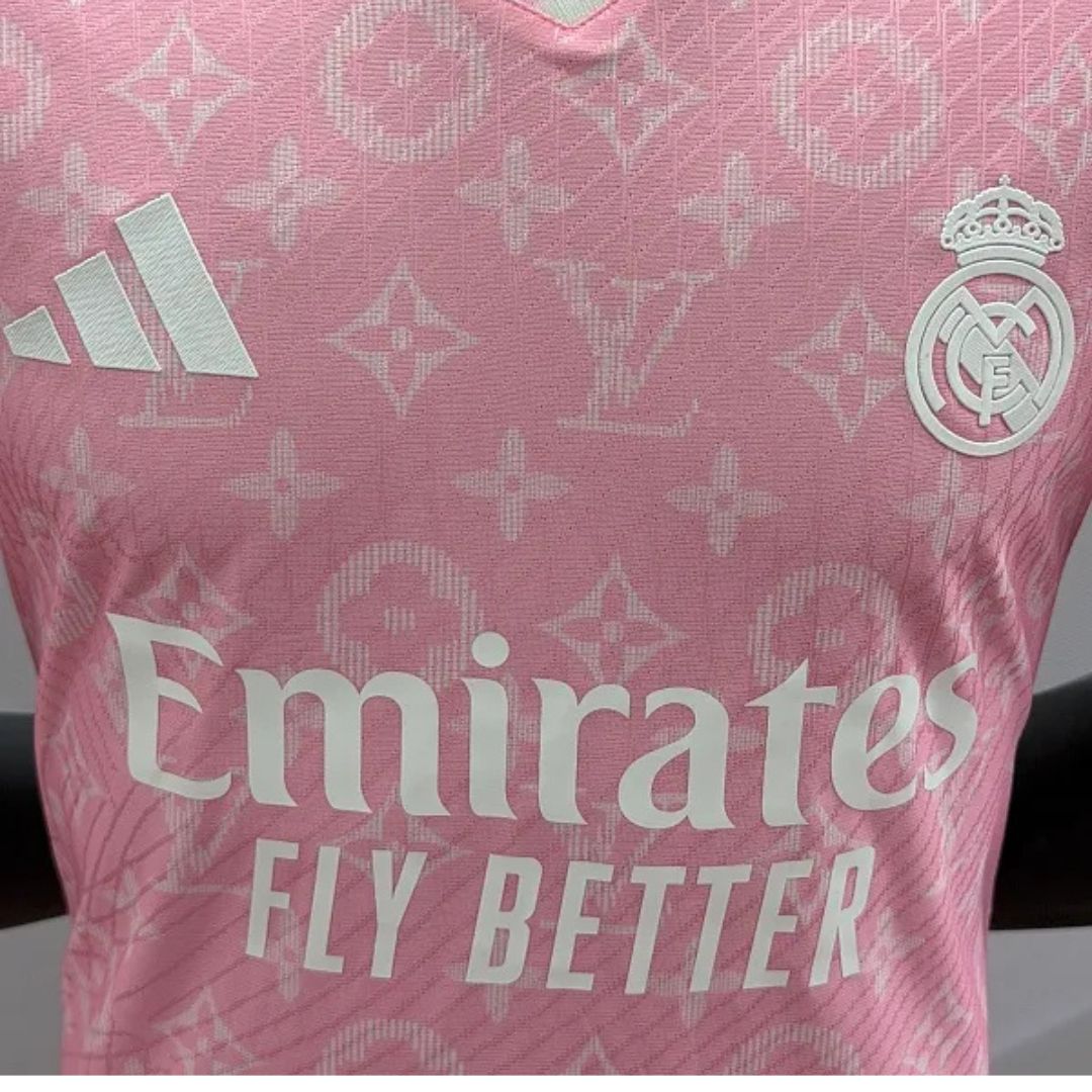 Real Madrid x LV Fußballtrikot 2026/27 Spielerversion Pink